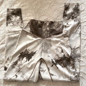 Balance Athletica grey legging so soft!